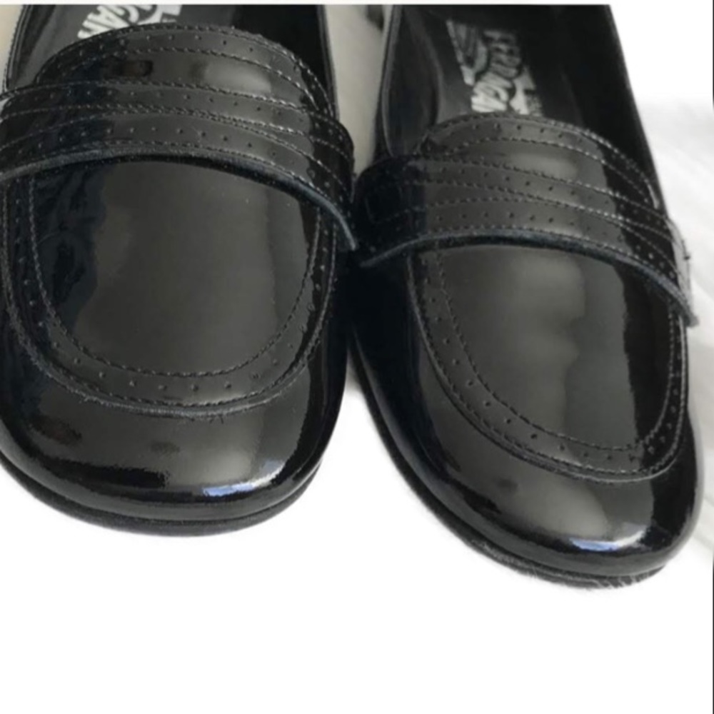 Ferragamo black patent leather loafers size 6
